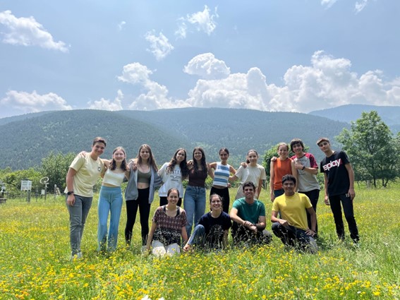 Participants i investigador@s del projecte BioMol al prat de Món Natura Pirineus