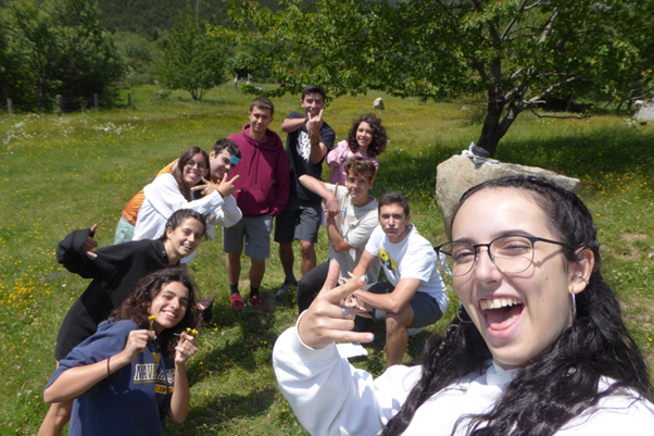 Participants del projecte de Física de partícules a l'exterior de Món Natura Pirineus