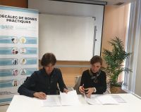 signing-agreement-manresa