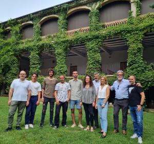 Foto de los organizadores y algunos de los participantes del ÓH Festival